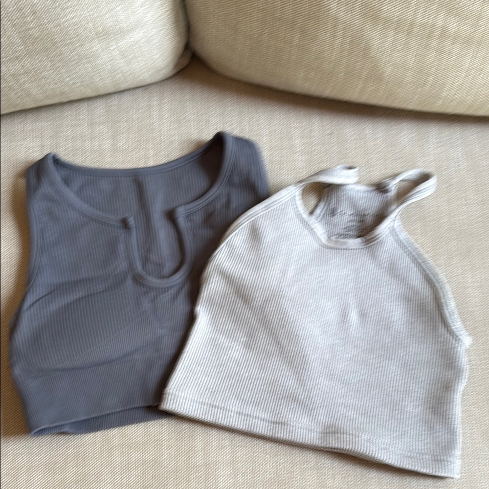 2 Ribbed Sports Bras. Light grey and charcoal